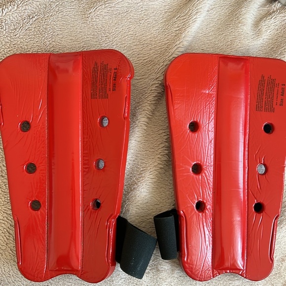 Century Martial Arts shin pads, adult small, red, excellent condition, no odour - Picture 8 of 8